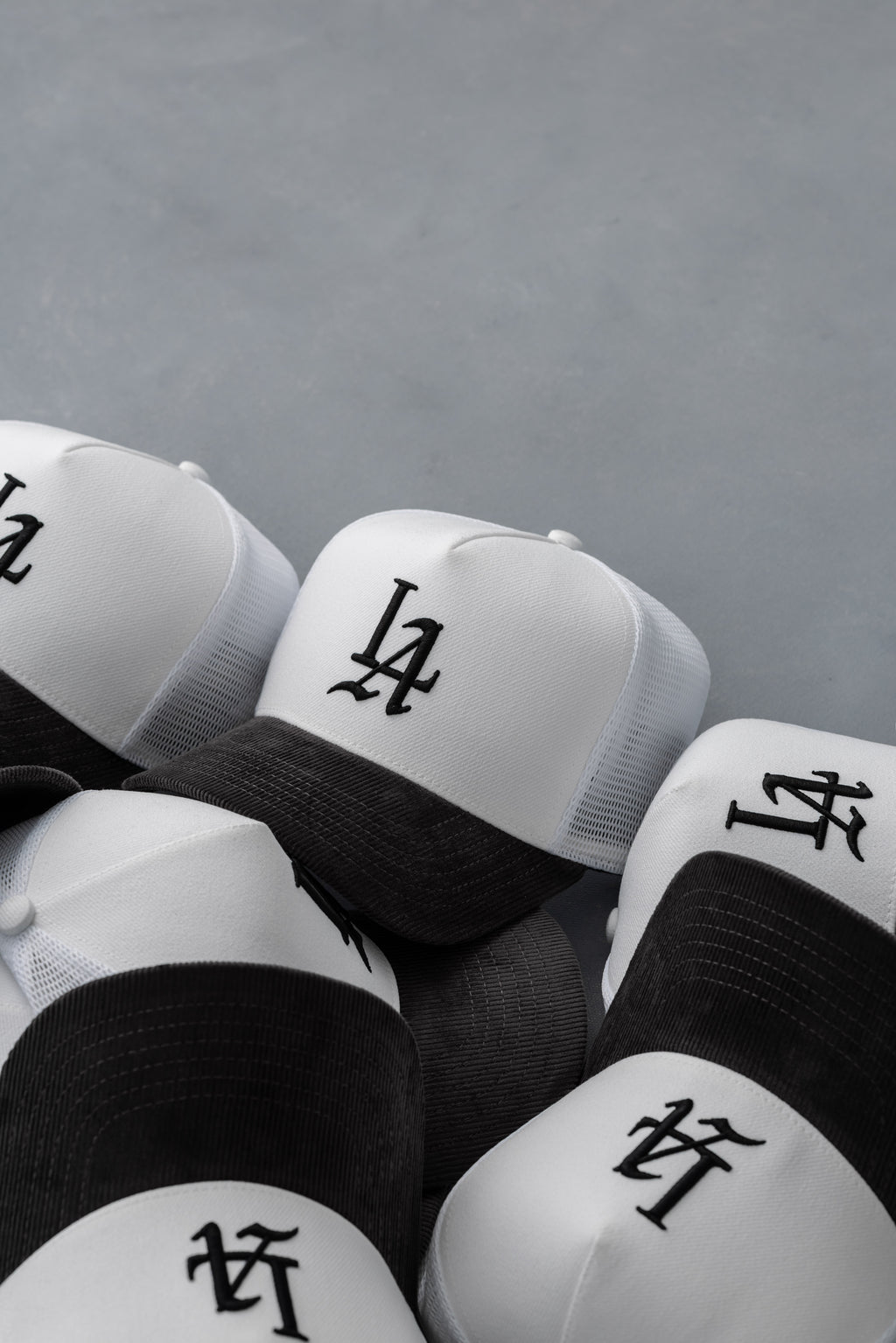 LA 001 S Cord Trucker