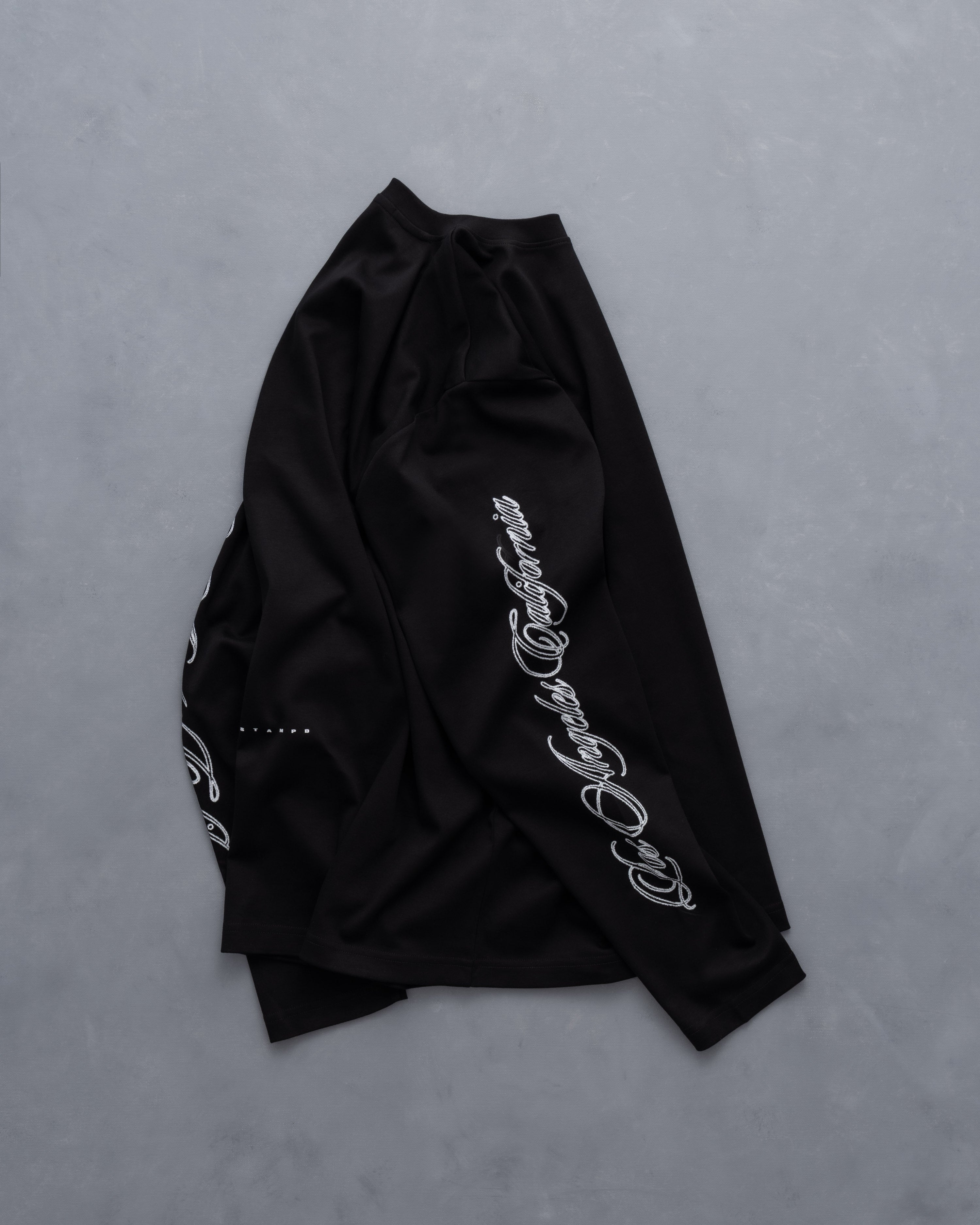 LA Cursive LS Relaxed Tee – Stampd