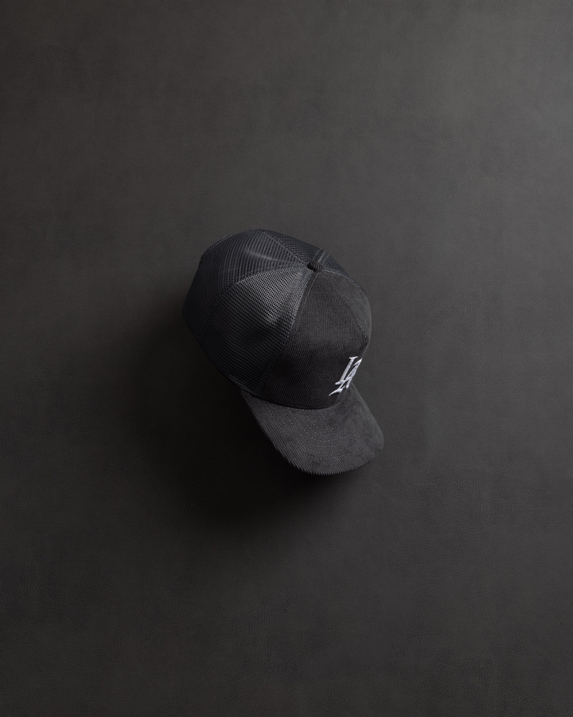 LA 001 Corduroy Trucker