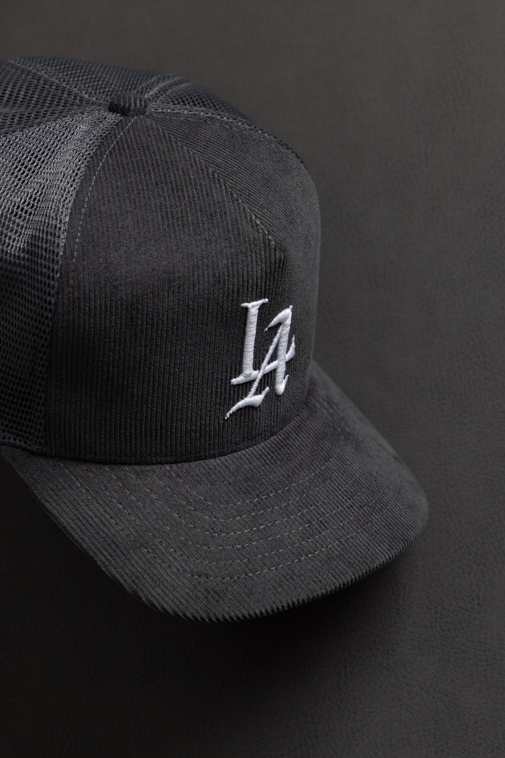LA 001 Corduroy Trucker