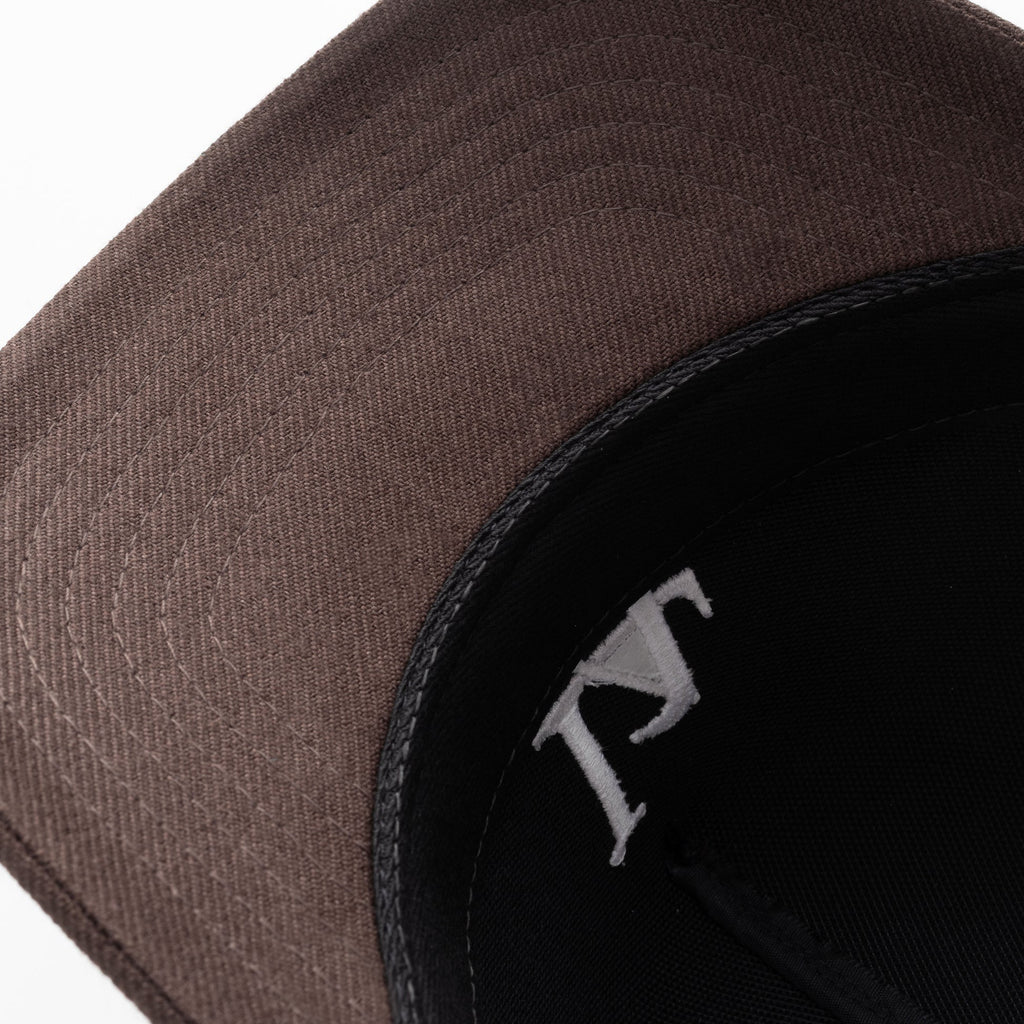 LA 001 Structured Trucker