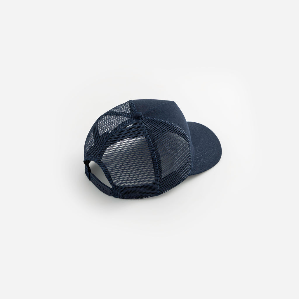 LA 001 Structured Trucker