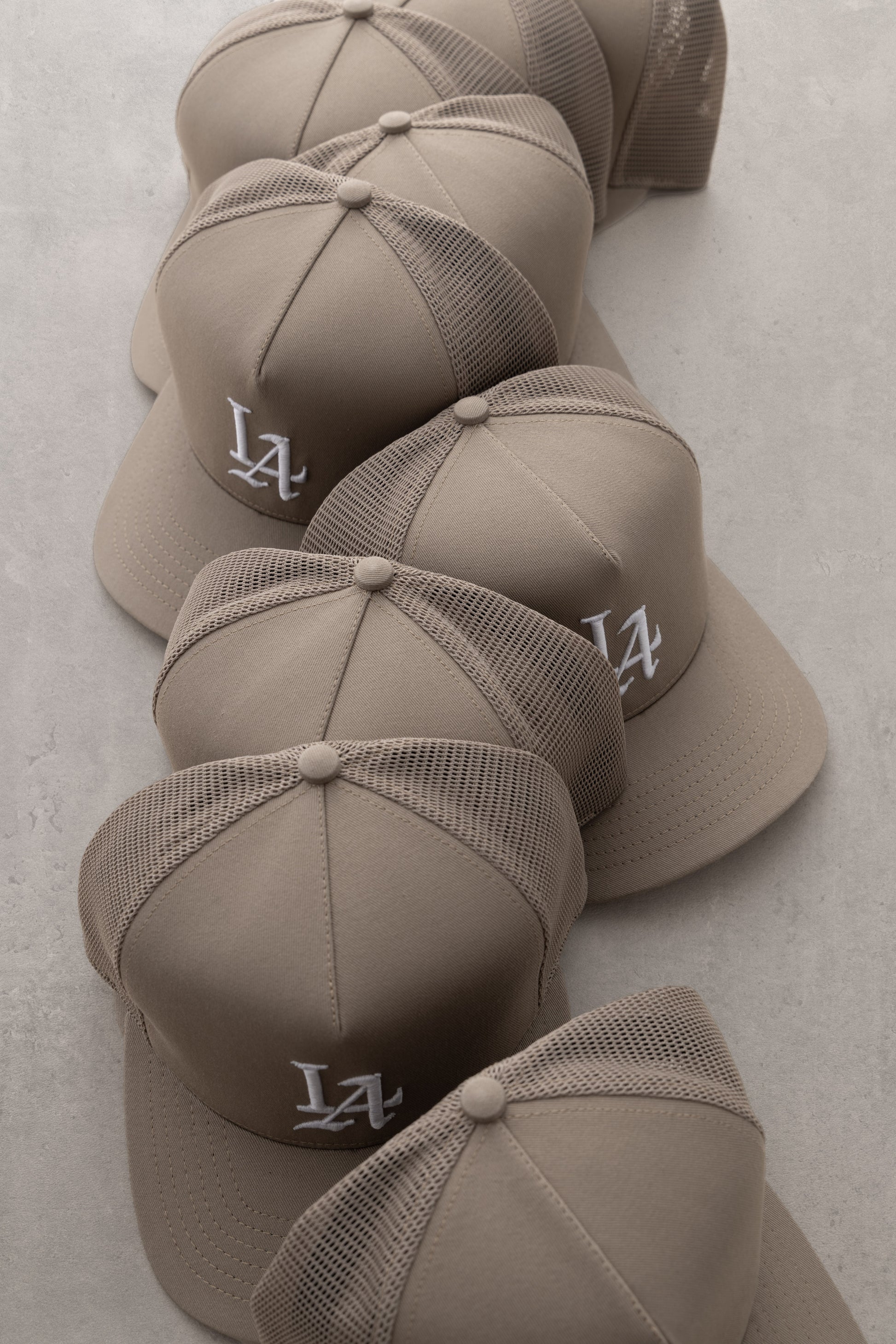 LA 001 Twill Trucker