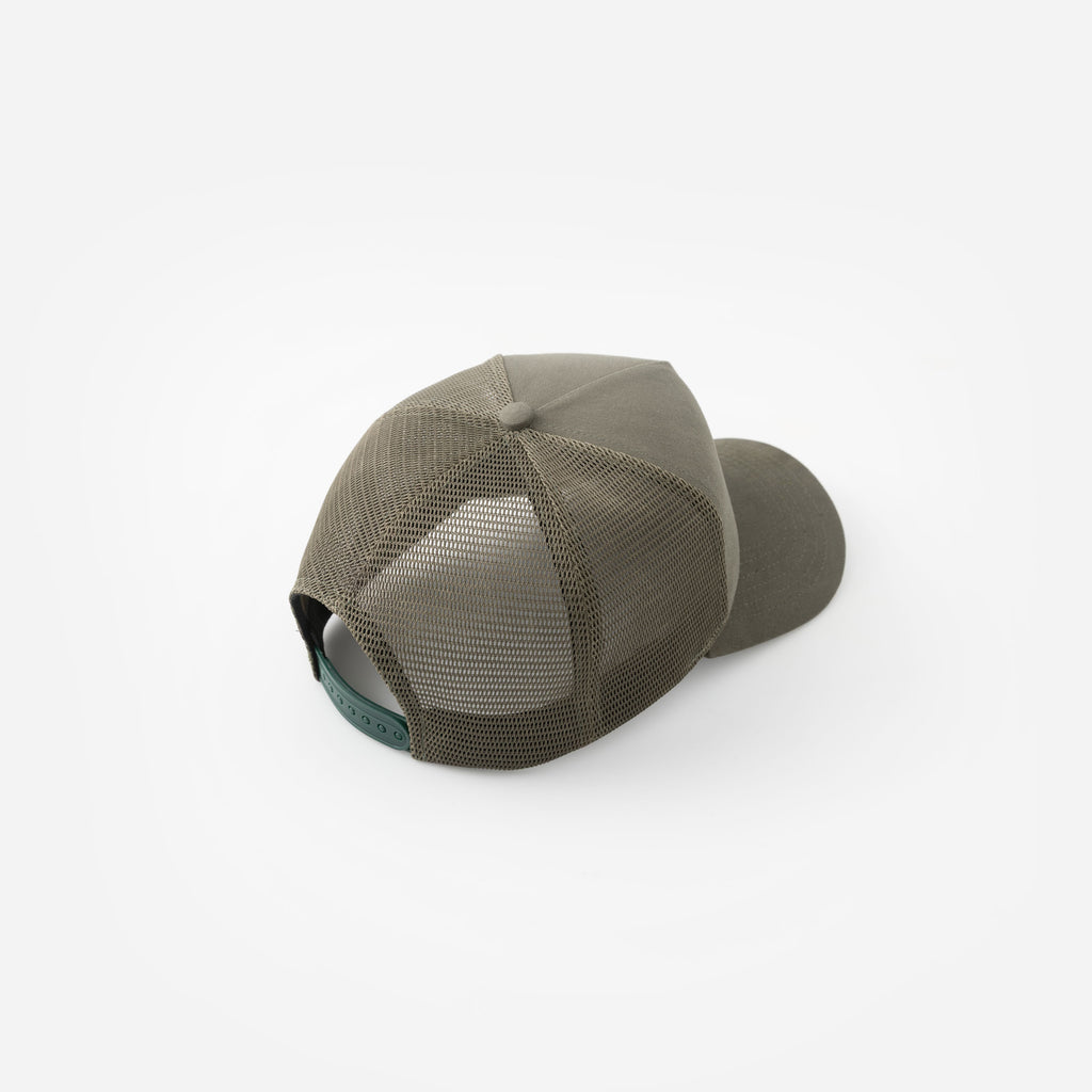 LA 001 Brushed Twill Trucker